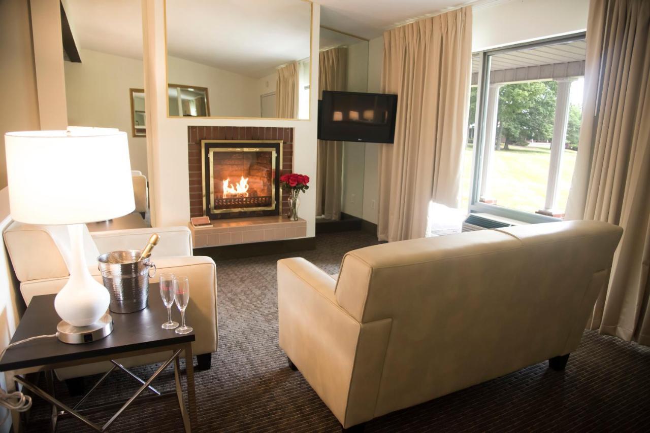 Cove Haven 3* Lakeville